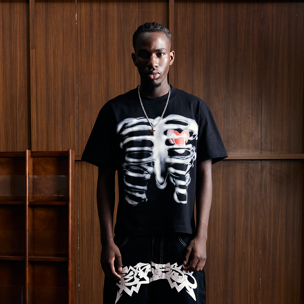 FEARLESS BONE IMAGINE CROP T-SHIRT BLACK