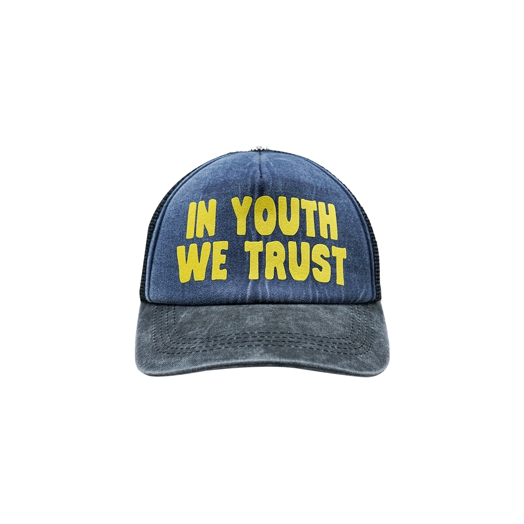 FOREVER YOUTH IN YOUTH WE TRUST TRUCKER CAP NAVY