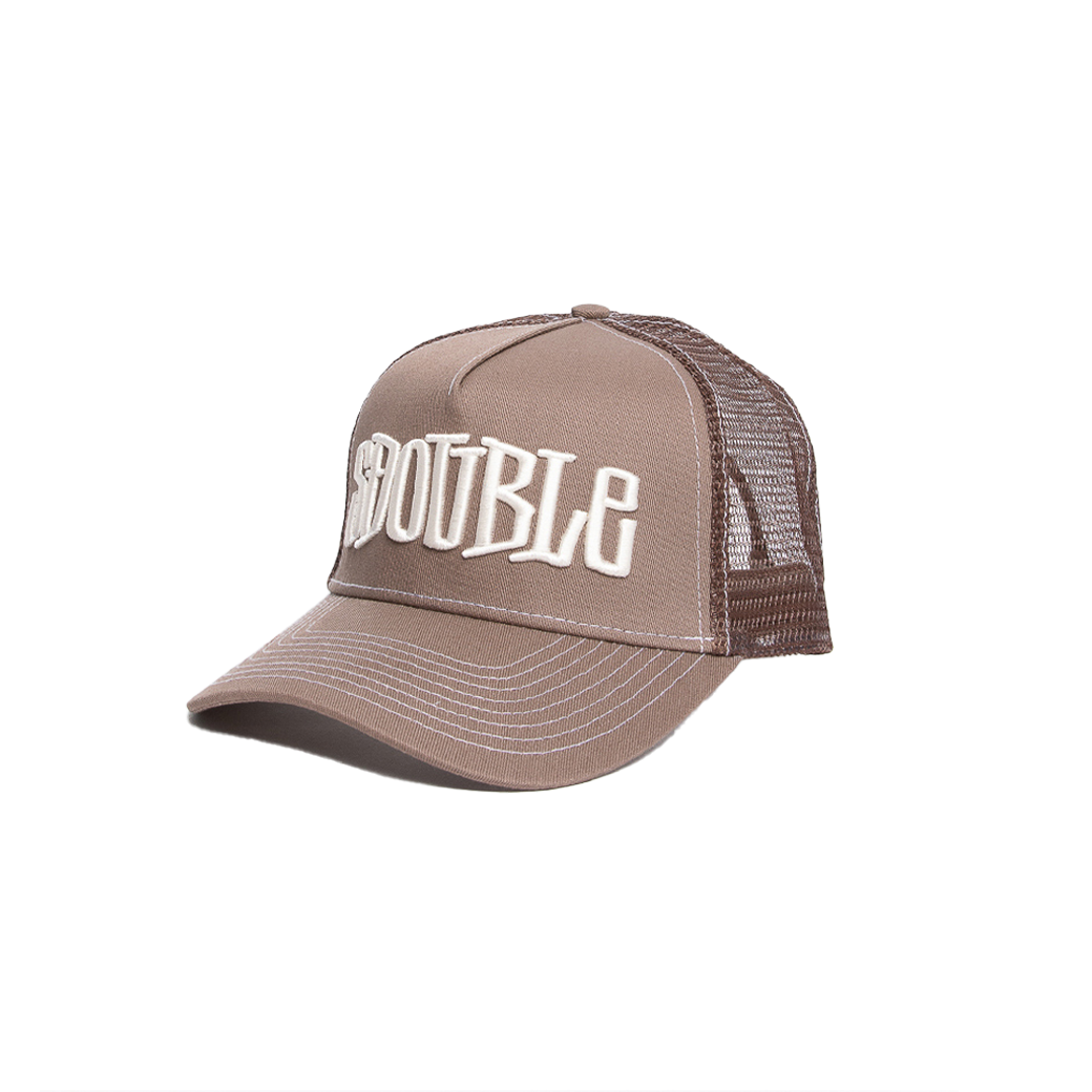 帽子 S DOUBLE MID BLOCK CURVED PEAK TRUCKER S-Double Mid-Block Curved Peak Trucker Cap In Natural - FREE